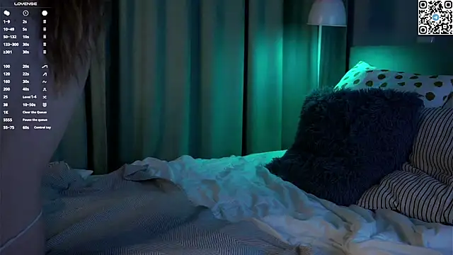 Snapshot of EdlinAlliston chatting on February 2025 08:09:02 PM EdlinAlliston online show from February 2025 08:09:02 PM