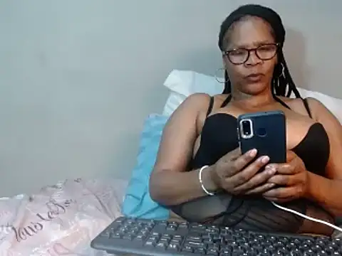 BustyMelonssXXXX online show from February 2025 07:52:02 PM