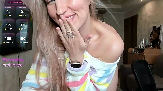 lady Nati online show from April 2026 12:21:01 PM