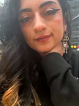 Lila Desiree online show from March 2025 05:28:02 PM