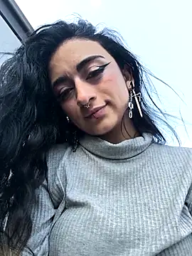 Lila Desiree online show from September 2025 09:05:01 PM