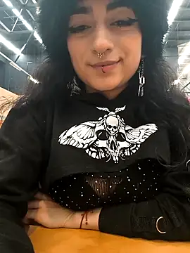 Lila Desiree online show from September 2025 09:38:01 PM