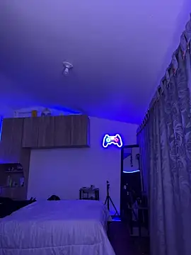 sue   0 online show from March 2025 11:22:02 PM