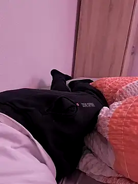 Snapshot of DrownMentallyyy chatting on January 2025 11:06:01 PM DrownMentallyyy online show from January 2025 11:06:01 PM