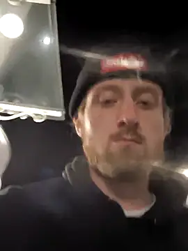 Snapshot of DrownMentallyyy chatting on September 2025 01:28:02 AM DrownMentallyyy online show from September 2025 01:28:02 AM