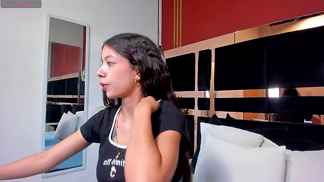 Snapshot of coraltaylor chatting on February 2025 05:04:01 PM coraltaylor online show from February 2025 05:04:01 PM