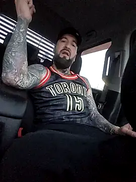 Beardedtattood online show from November 2025 12:37:01 PM