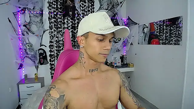 Leonard Price online show from November 2025 03:53:02 AM