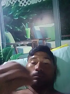 Snapshot of Diogo100 chatting on September 2025 04:37:02 AM Diogo100 online show from September 2025 04:37:02 AM