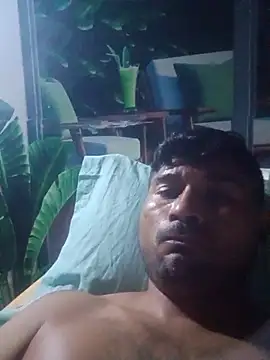 Snapshot of Diogo100 chatting on October 2025 06:47:01 AM Diogo100 online show from October 2025 06:47:01 AM