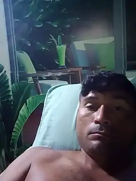 Snapshot of Diogo100 chatting on October 2025 03:42:01 AM Diogo100 online show from October 2025 03:42:01 AM