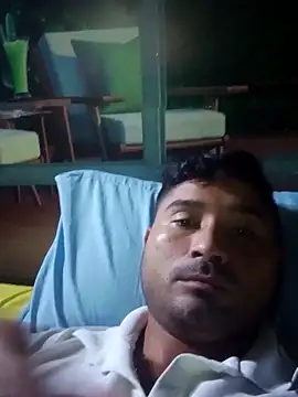 Snapshot of Diogo100 chatting on November 2025 04:37:01 AM Diogo100 online show from November 2025 04:37:01 AM