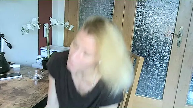 Snapshot of yola181 chatting on March 2025 02:34:01 PM yola181 online show from March 2025 02:34:01 PM