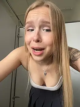 mur girl online show from July 2026 12:55:01 PM
