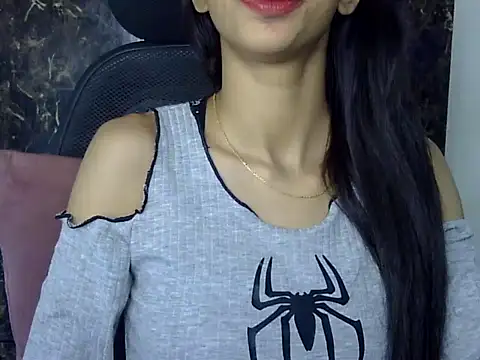 Snapshot of MAAYRA_09 chatting on February 2025 07:13:01 PM MAAYRA 09 online show from February 2025 07:13:01 PM