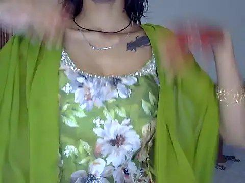 Snapshot of MAAYRA_09 chatting on October 2025 09:19:02 AM MAAYRA 09 online show from October 2025 09:19:02 AM