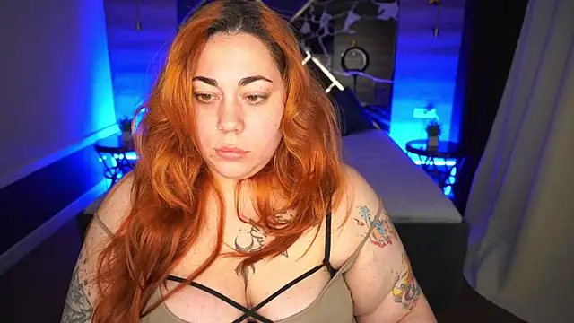 Kittywakee online show from November 2025 09:47:02 PM