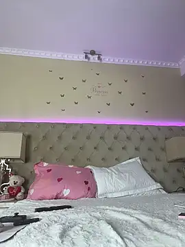 Alicia007 online show from April 2026 06:00:02 AM