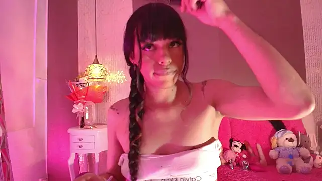 Snapshot of DannaDooll99 chatting on June 2026 01:15:01 PM DannaDooll99 online show from June 2026 01:15:01 PM