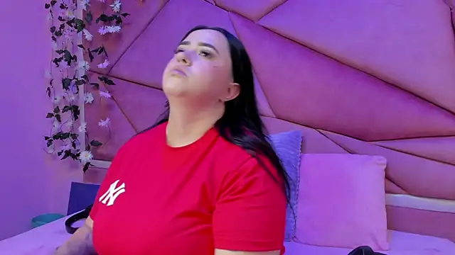 Victoria Rossy online show from October 2025 07:45:01 PM