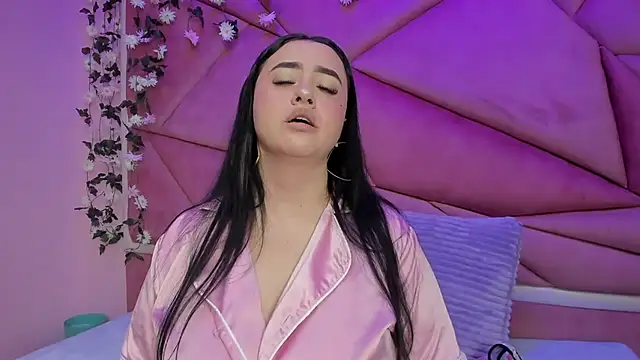 Victoria Rossy online show from November 2025 08:30:02 PM