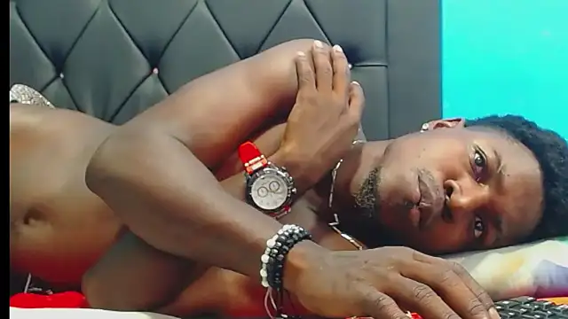 Snapshot of jaycolinss chatting on February 2026 09:19:01 PM jaycolinss online show from February 2026 09:19:01 PM