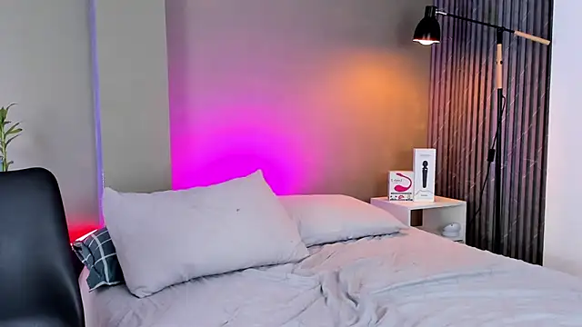 Snapshot of conielaurenth chatting on January 2025 09:40:01 PM conielaurenth online show from January 2025 09:40:01 PM