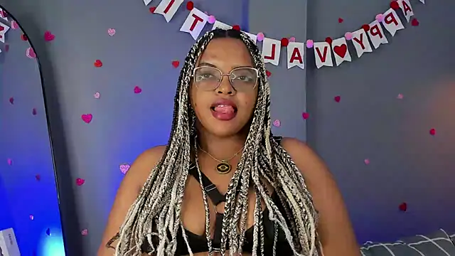 Snapshot of conielaurenth chatting on February 2025 01:34:01 AM conielaurenth online show from February 2025 01:34:01 AM