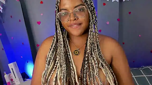 Snapshot of conielaurenth chatting on February 2025 04:37:01 AM conielaurenth online show from February 2025 04:37:01 AM