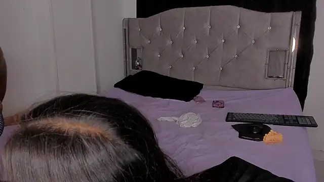 Snapshot of game_with_lesbians_ chatting on January 2025 01:44:01 AM game with lesbians online show from January 2025 01:44:01 AM