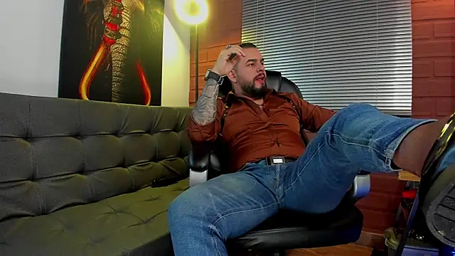 Ethan Castellano online show from January 2025 01:38:02 AM