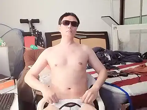 hotkaier online show from April 2026 07:36:02 AM