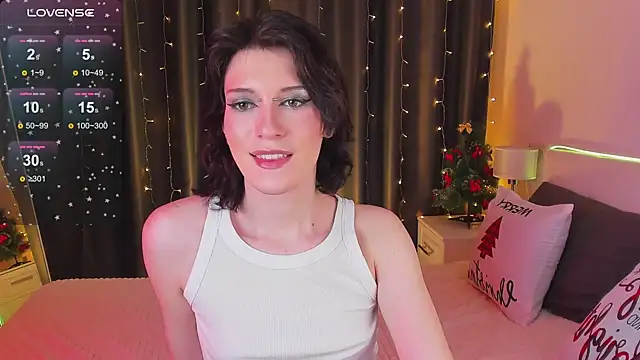 Snapshot of Kolette_Gray chatting on December 2024 03:15:01 PM Kolette Gray online show from December 2024 03:15:01 PM