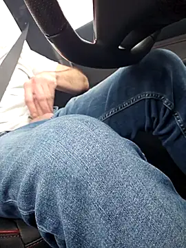 Spunwhiteboy1992 online show from November 2025 05:24:01 PM