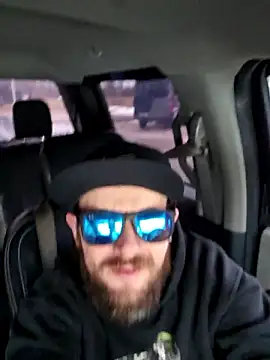 Snapshot of Spunwhiteboy1992 chatting on February 2026 02:47:01 PM Spunwhiteboy1992 online show from February 2026 02:47:01 PM