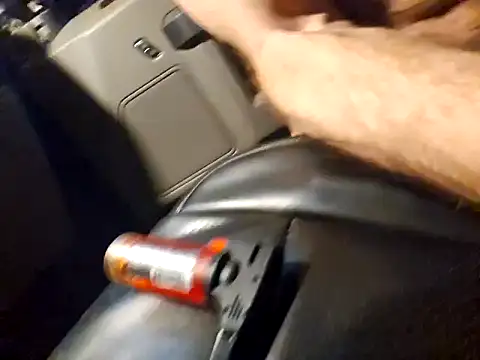 Snapshot of Spunwhiteboy1992 chatting on February 2026 12:15:01 PM Spunwhiteboy1992 online show from February 2026 12:15:01 PM