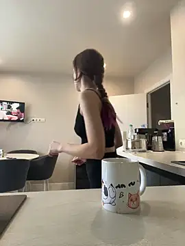 Snapshot of Kathleen_Meow chatting on December 2025 07:03:01 AM Kathleen Meow online show from December 2025 07:03:01 AM