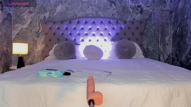 Belliinda 21 online show from October 2025 07:01:01 PM