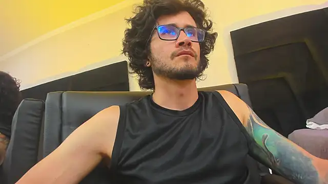 Loggan donnelly online show from January 2025 11:58:02 PM