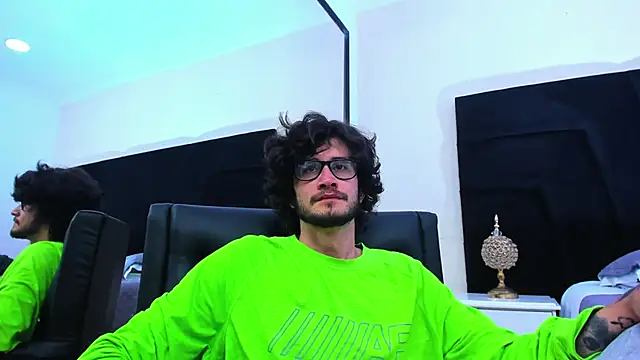 Loggan donnelly online show from January 2025 01:20:02 AM