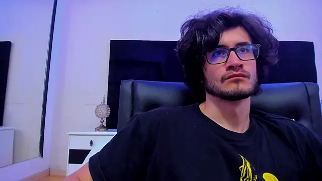 Loggan donnelly online show from January 2025 11:15:02 PM