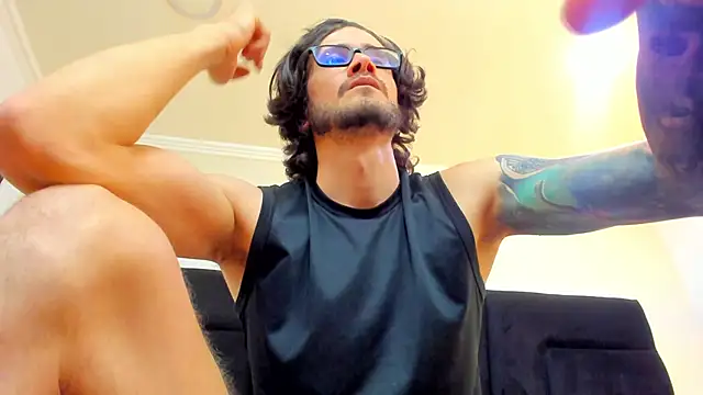 Loggan donnelly online show from February 2025 11:53:01 PM