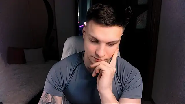 handsome guy01 online show from December 2024 06:49:02 AM