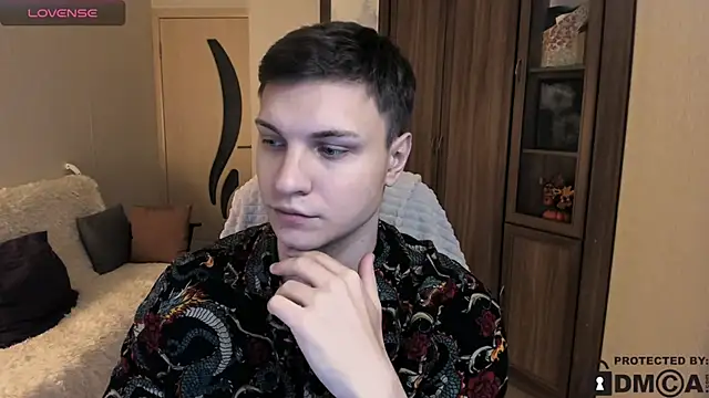 handsome guy01 online show from November 2025 06:55:01 AM