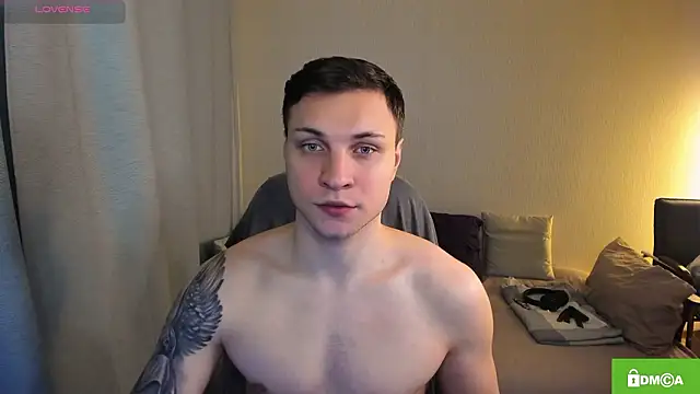 handsome guy01 online show from February 2026 04:41:01 PM