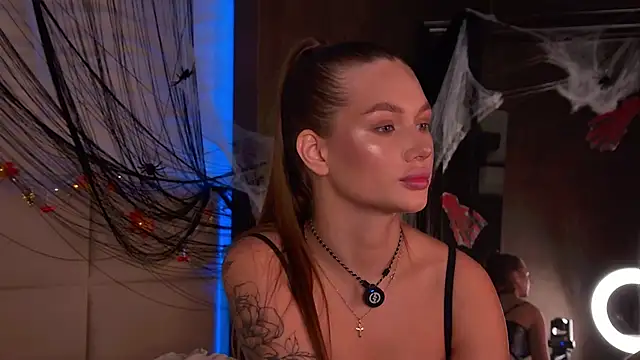 Snapshot of ViolaFlirt chatting on October 2025 04:31:02 AM ViolaFlirt online show from October 2025 04:31:02 AM