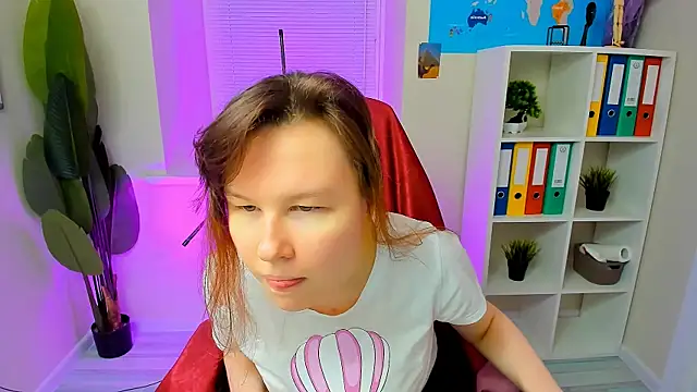 CarolGiggly online show from October 2025 07:00:01 PM