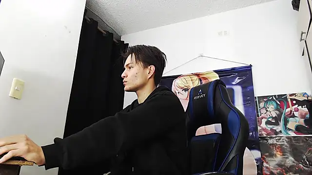 Snapshot of sr_jaeger chatting on November 2025 12:49:02 PM sr jaeger online show from November 2025 12:49:02 PM