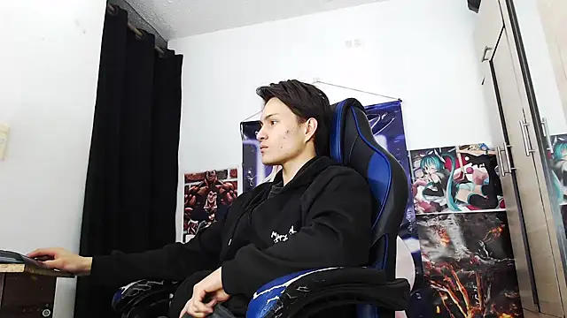 Snapshot of sr_jaeger chatting on November 2025 12:51:01 PM sr jaeger online show from November 2025 12:51:01 PM