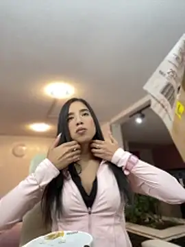 Snapshot of Praga_Pink chatting on May 2026 02:08:02 AM Praga Pink online show from May 2026 02:08:02 AM